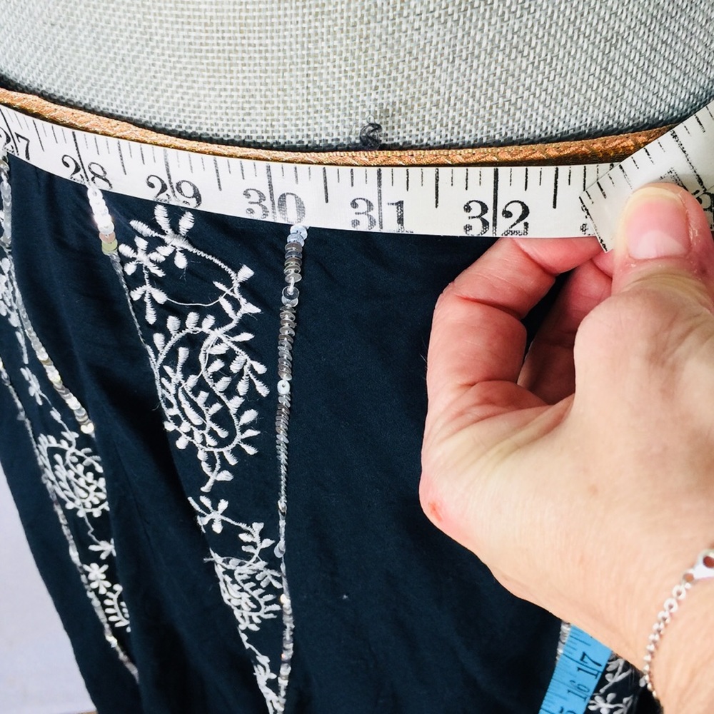Gorgeous boho skirt with silver sequins - Picture 3 of 8